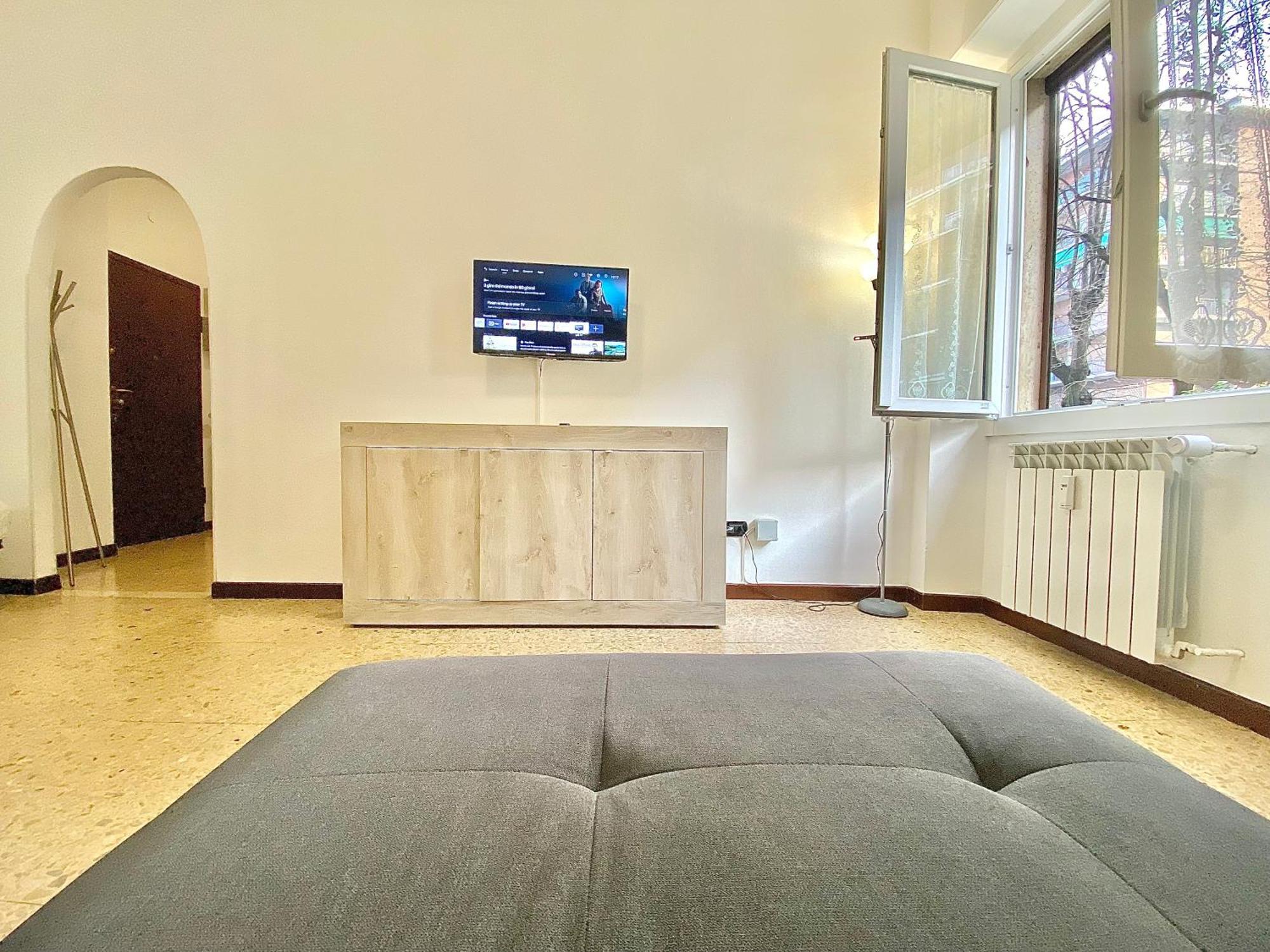 Appartement Navigli Style, Tra Metropolitana Famagosta, Comfort E Modernita *